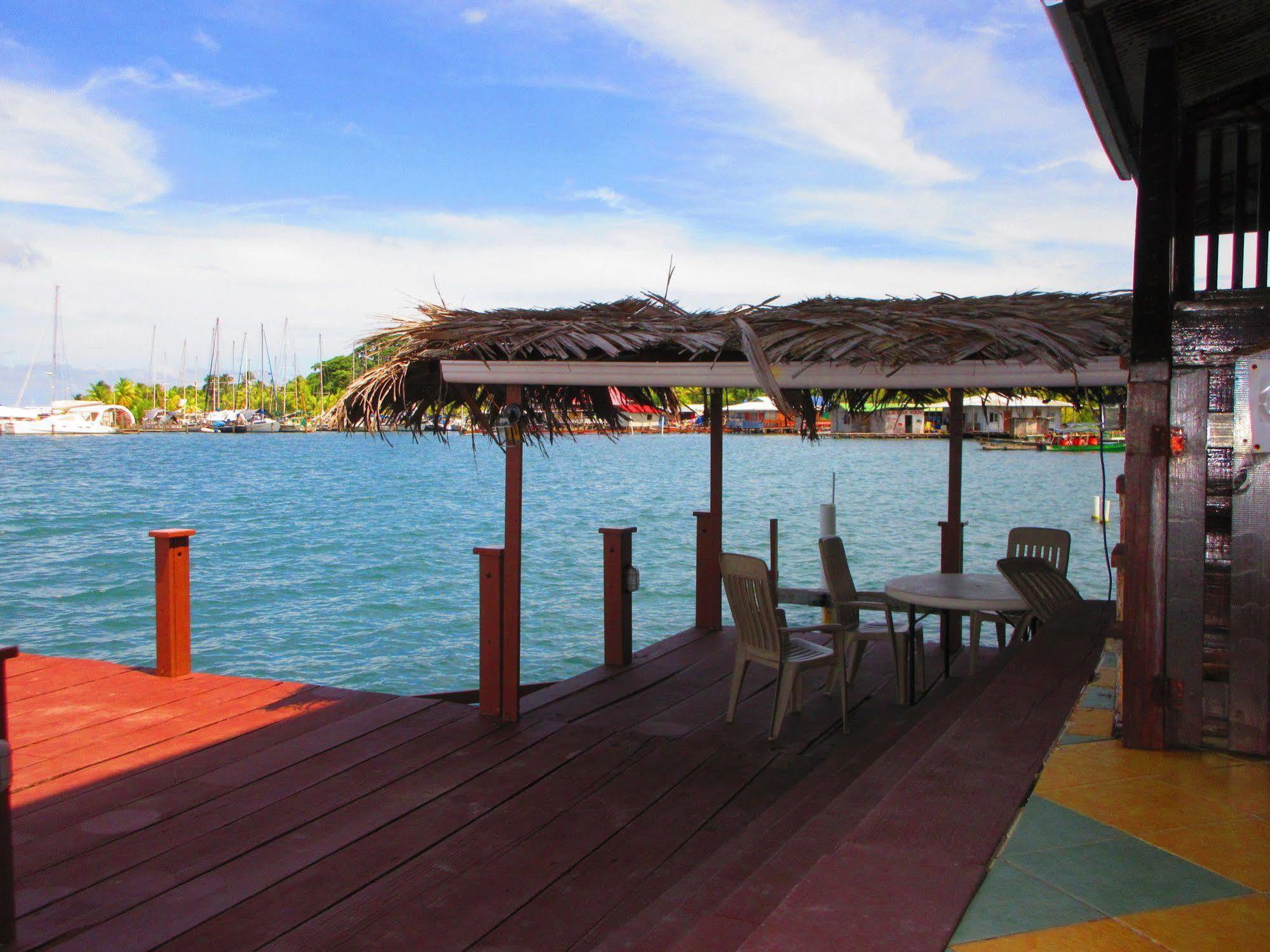 Bocas del Toro Los Balcones Over The Sea Hotel מראה חיצוני תמונה