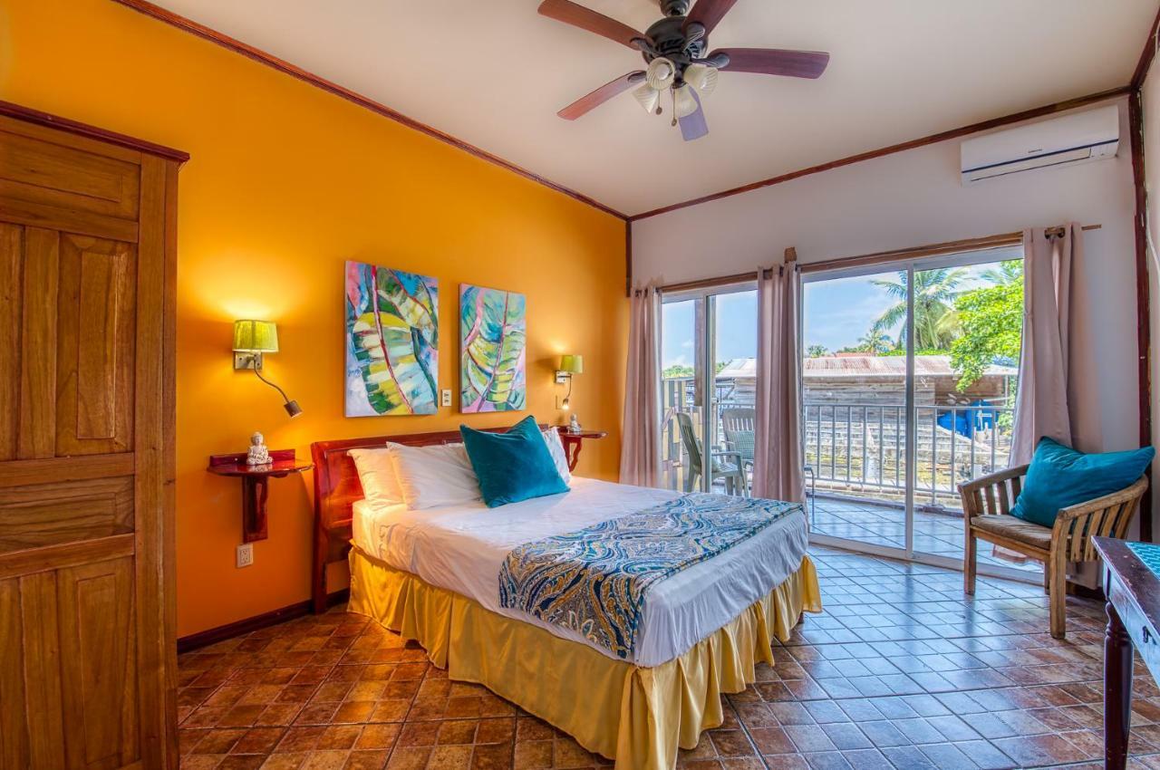 Bocas del Toro Los Balcones Over The Sea Hotel מראה חיצוני תמונה