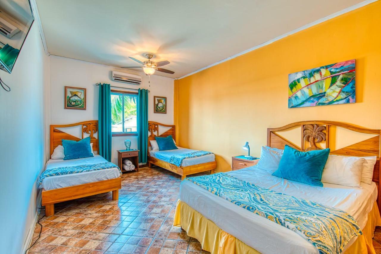 Bocas del Toro Los Balcones Over The Sea Hotel מראה חיצוני תמונה