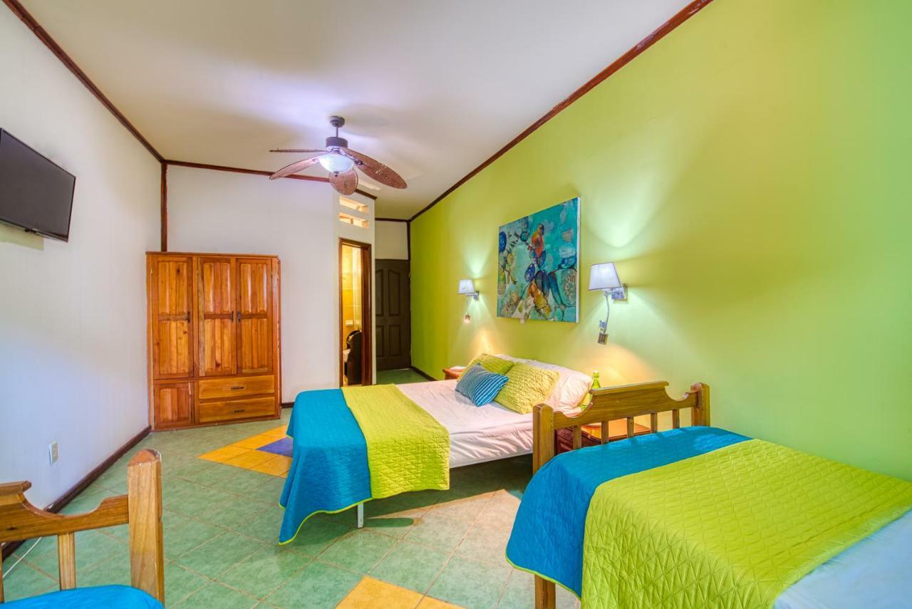Bocas del Toro Los Balcones Over The Sea Hotel מראה חיצוני תמונה